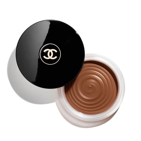 chanel bronzer|Chanel brush for bronzing cream.